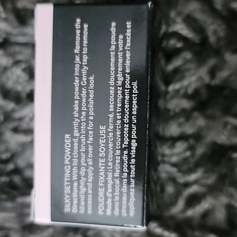🤎NIB Mary Kay Silky Setting Powder: Light Bronze🤎